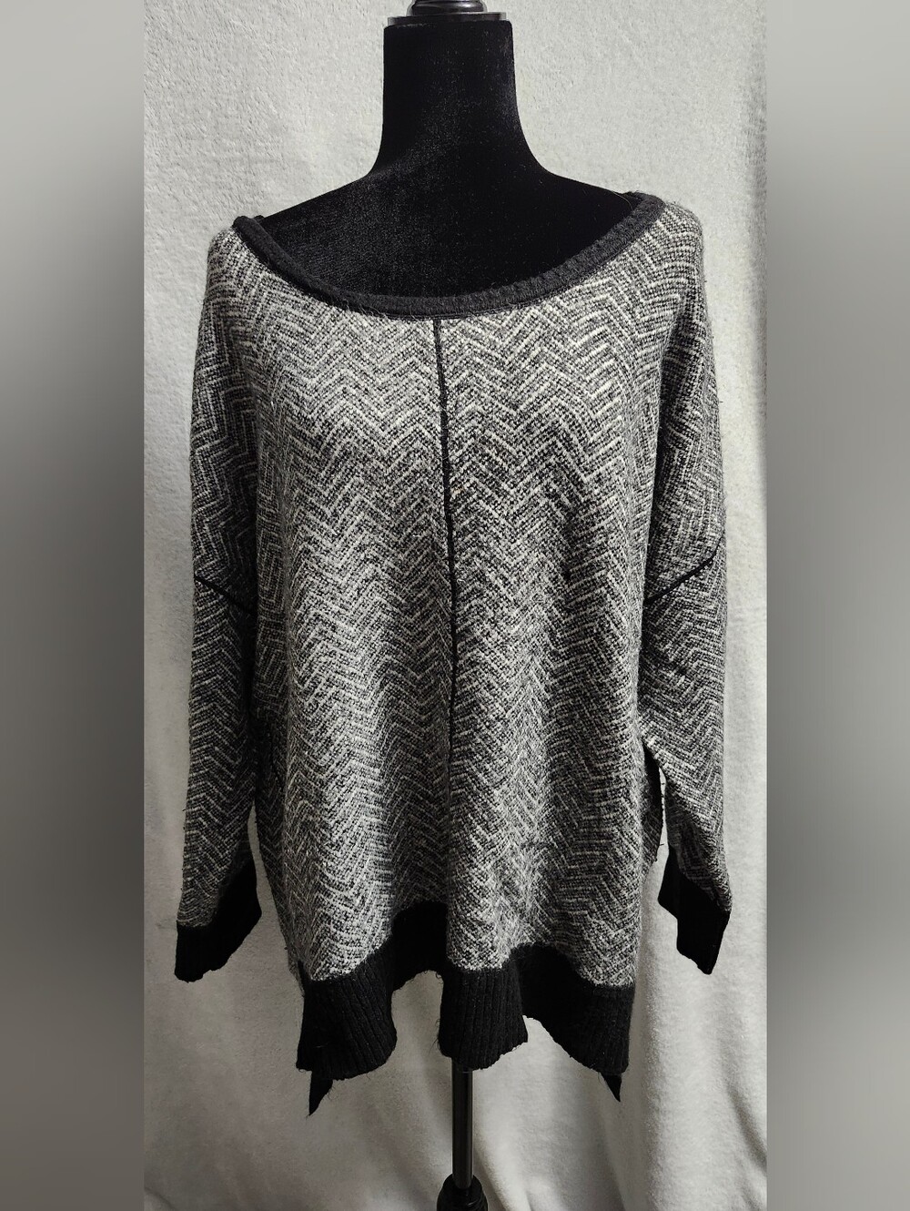 Love & Legend Black Gray Herringbone Pullover Sweater Plus Size 3X
